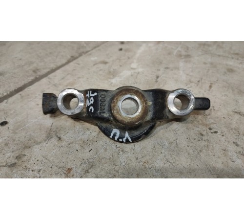 Кронштейн передней левой шаровой