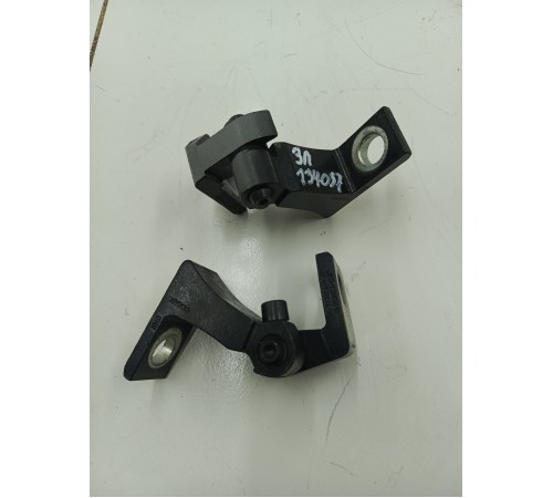 Комплект петель задней правой двери 2 шт.