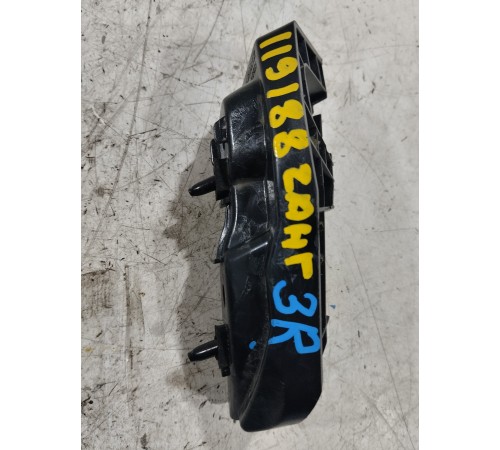 Кронштейн заднего бампера правый