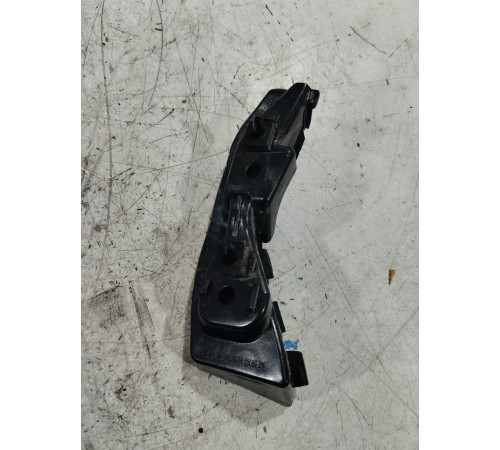 Кронштейн заднего бампера правый