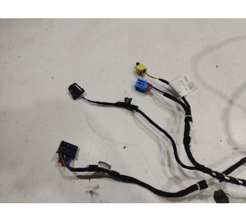 Электропроводка двери (передняя левая)