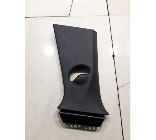 Обшивка центральной стойки(левая верхняя)