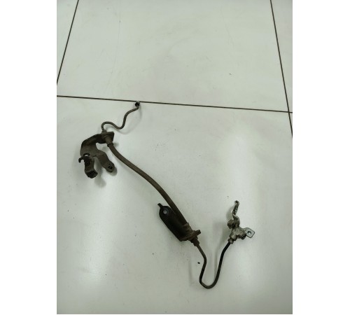 Тормозной шланг передний правый