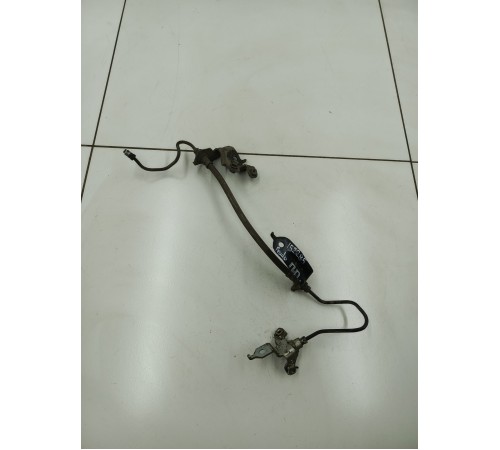 Тормозной шланг передний правый