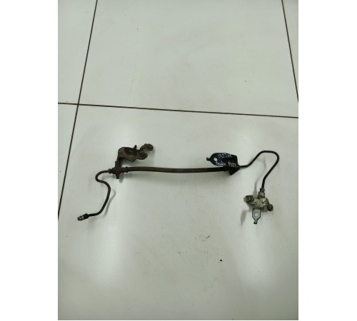 Тормозной шланг передний правый