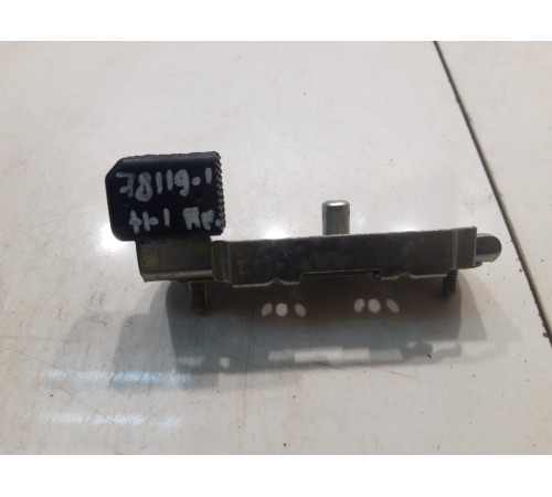 Крепеж(крепление) салона внутреннее правое