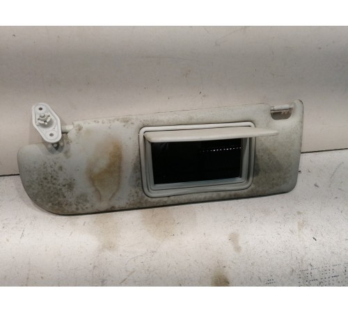 Козырек солнцезащитный водительский