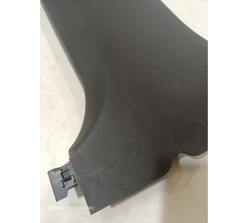 Обшивка центральной стойки нижняя левая