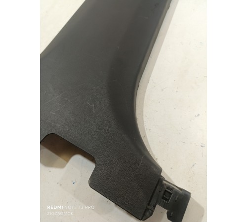 Обшивка центральной стойки нижняя левая