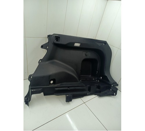 Обшивка багажника задняя правая