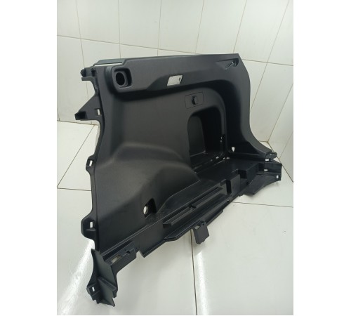 Обшивка багажника задняя правая