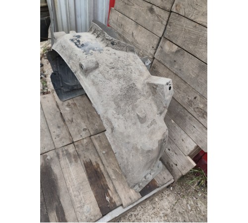 Локер (подкрылок) задний правый