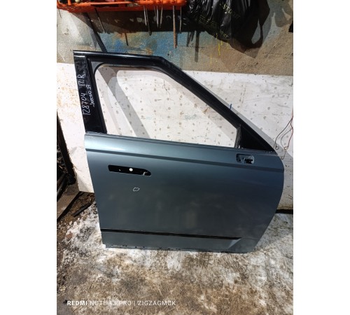 Дверь передняя правая