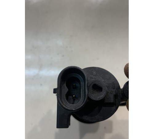 Клапан вентиляции топливного бака