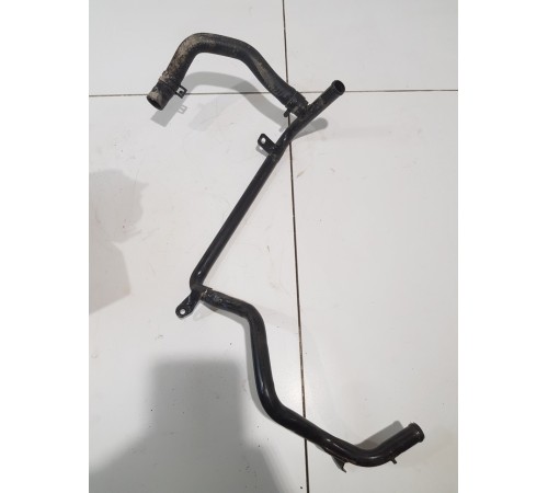 Патрубок системы охлаждения металический