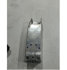 Кронштейн(крепление) Усилителя переднего бампера верхний