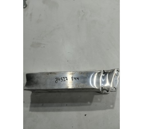 Кронштейн(крепление) Усилителя переднего бампера верхний