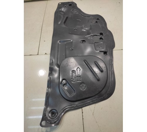 уплотнитель обшивки двери(правый)