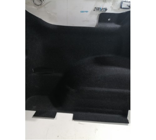 Обшивка багажника левая