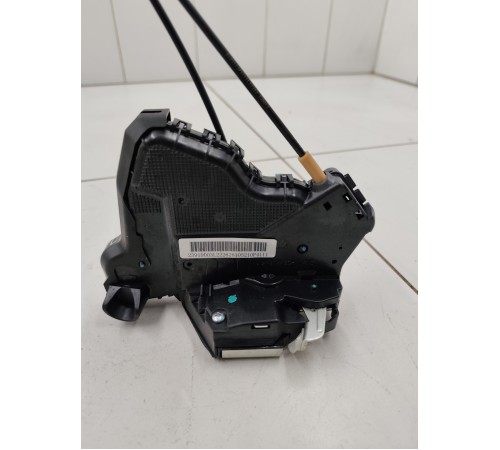 Замок двери передний правый