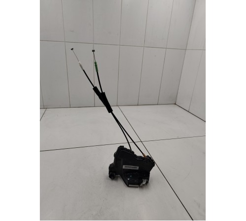 Замок двери передний правый