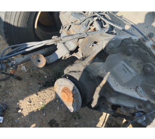 Задний мост в сборе