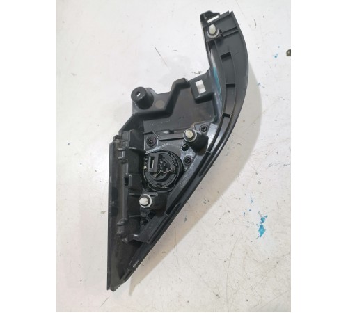 Динамик (уголок) двери передний левый