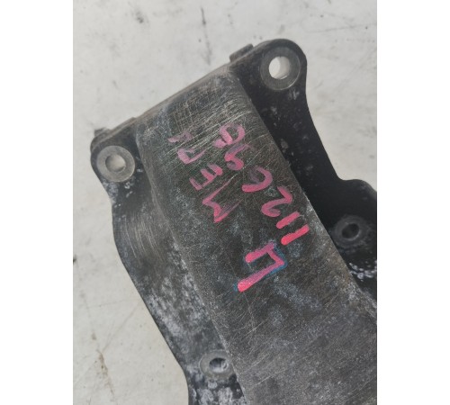 Кронштейн (крепление) двигателя левый