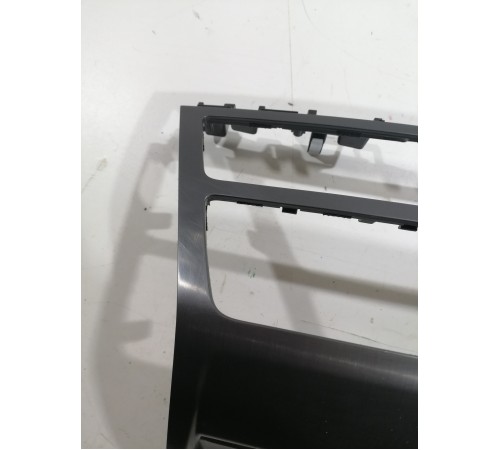 Панель рамка магнитолы