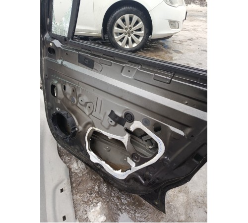 Дверь Передняя правая