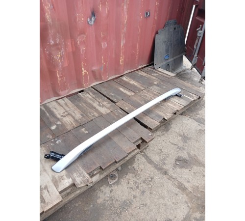 Рейлинг крыши левый