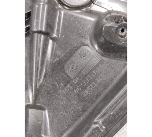 Стеклоподъёмник двери передний правый