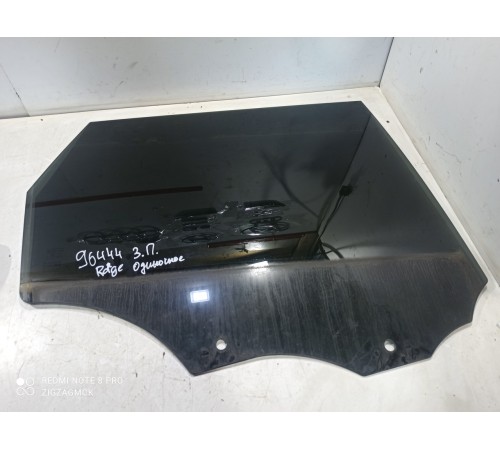 Стекло двери (заднее правое)