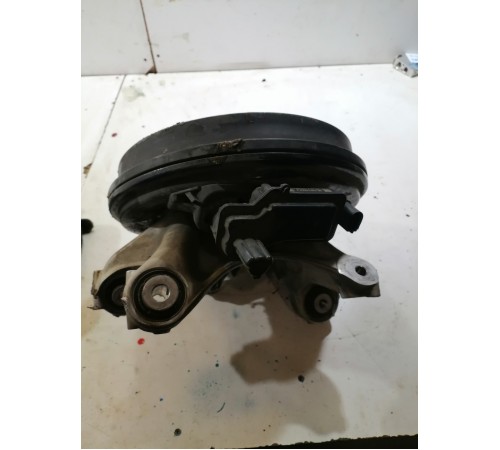 Кулак задний левый