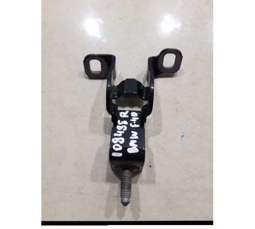 Петля крышки багажника(правая)