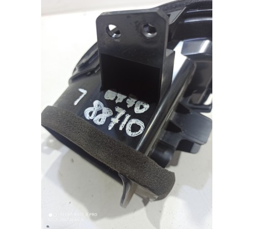 Воздушный дефлектор левый