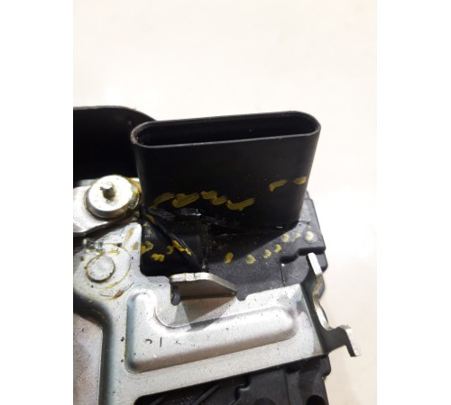 Замок двери (задний, левый)