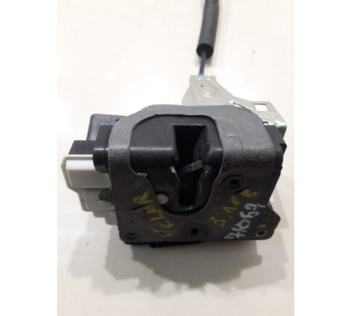 Замок двери (задний, левый)