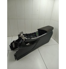 Центральная консоль с подлокотником