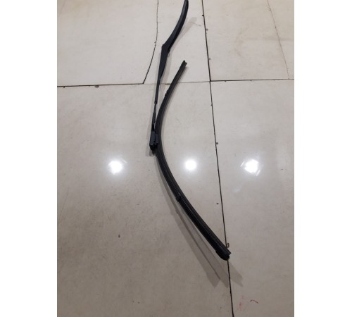 Поводок стеклоочистителя(левый)