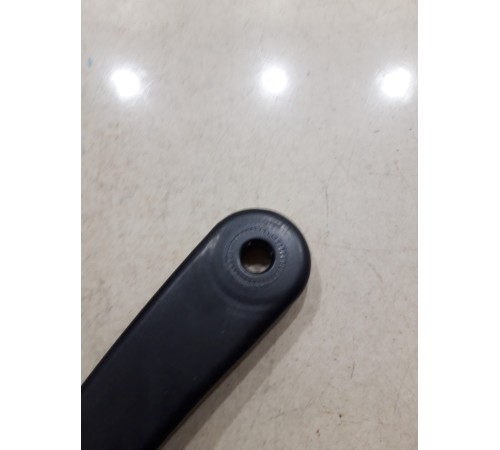 Поводок стеклоочистителя(левый)