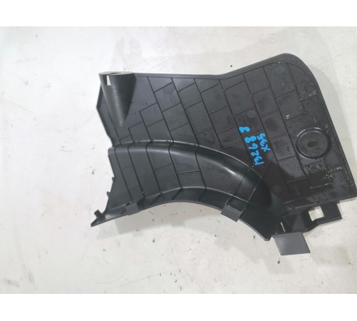 Накладка передней стойки правая нижняя