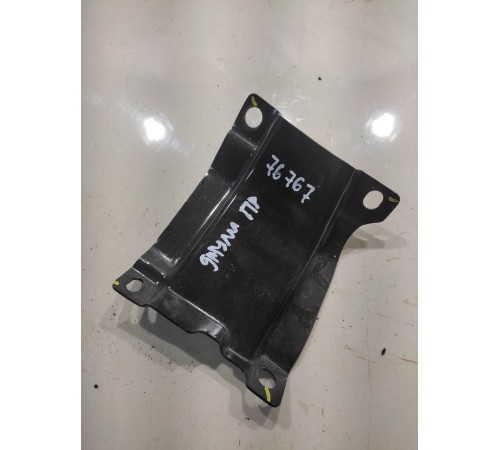 Кронштейн кузова(правый)