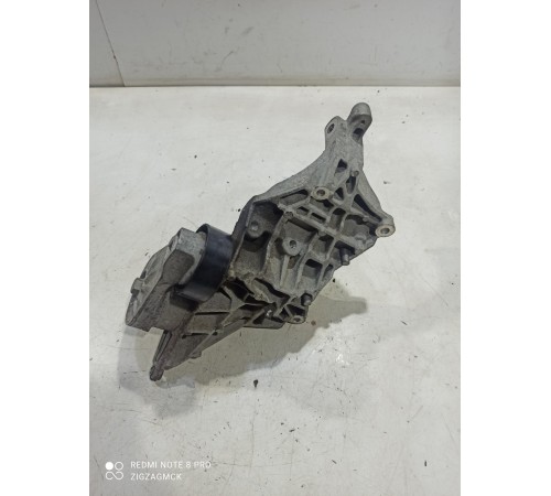 Кронштейн(крепление) генератора