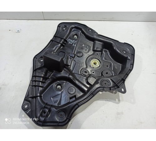 Стеклоподъемник (задний левый)