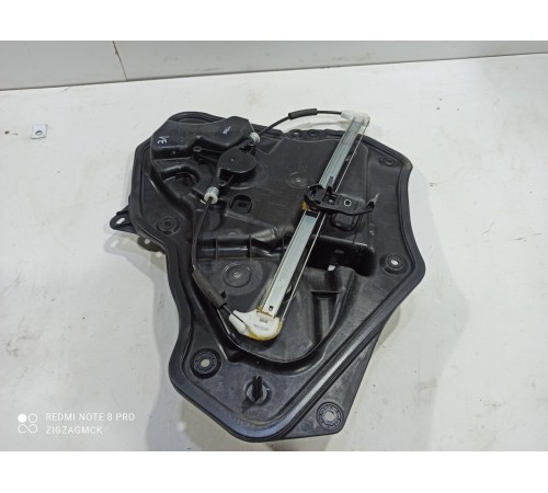 Стеклоподъемник (задний левый)