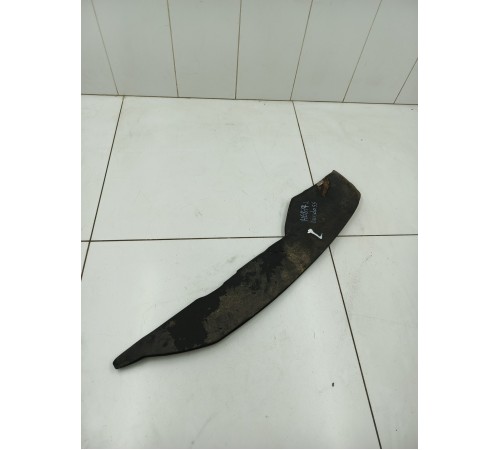 пыльник крыла передний левый