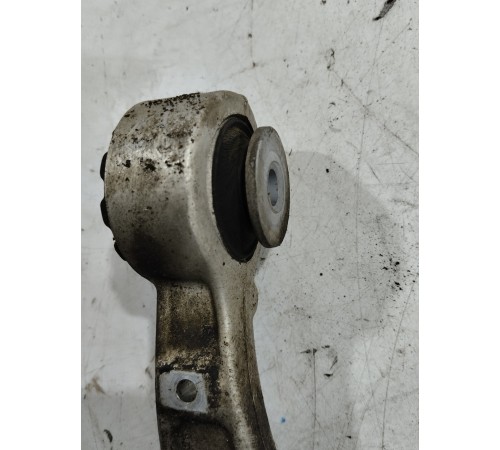 Рычаг подвески (передний правый верхний)