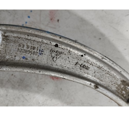 Рычаг подвески (передний правый верхний)