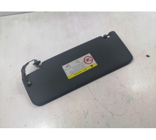 Козырек солнцезащитный правый